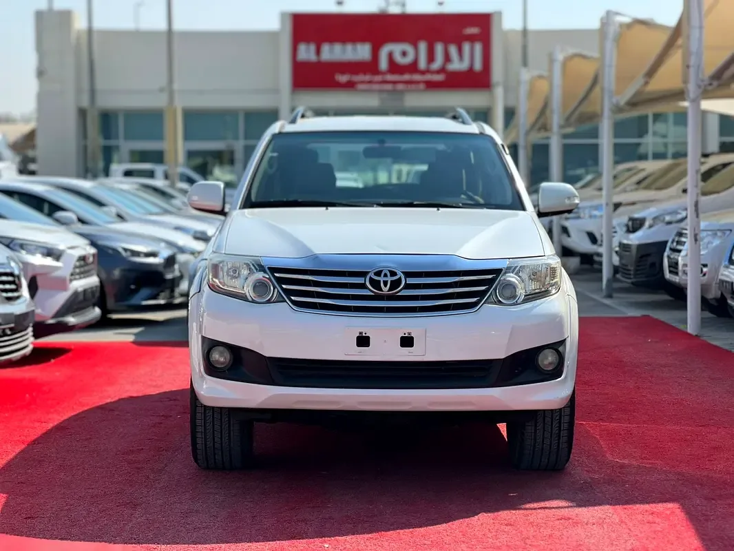 Toyota Fortuner 4.0 AT RWD (235 hp) - 2