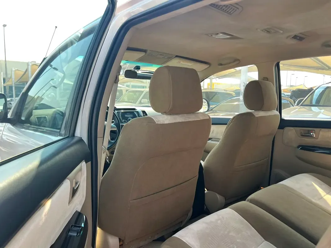 Toyota Fortuner 4.0 AT RWD (235 hp) - 12