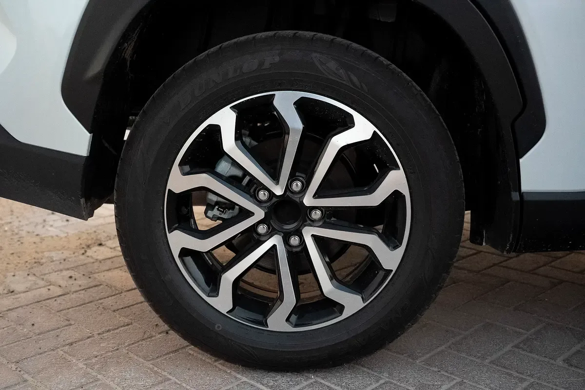 Toyota Frontlander 2.0 CVT (171 حصان) - 5