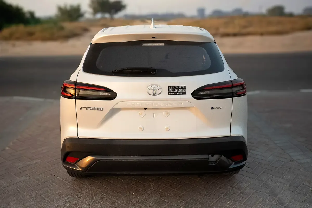 Toyota Frontlander 2.0 CVT (171 حصان) - 6