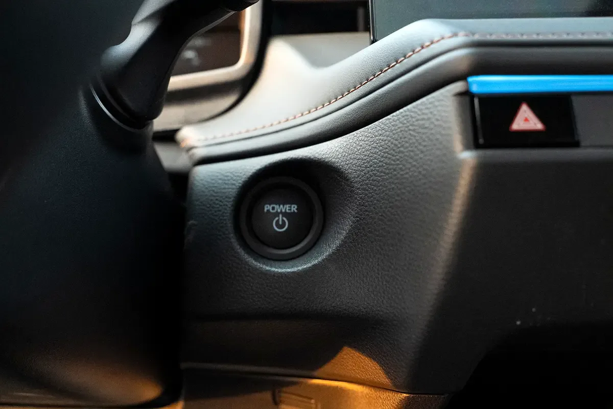 Toyota Frontlander 2.0 CVT (171 حصان) - 12