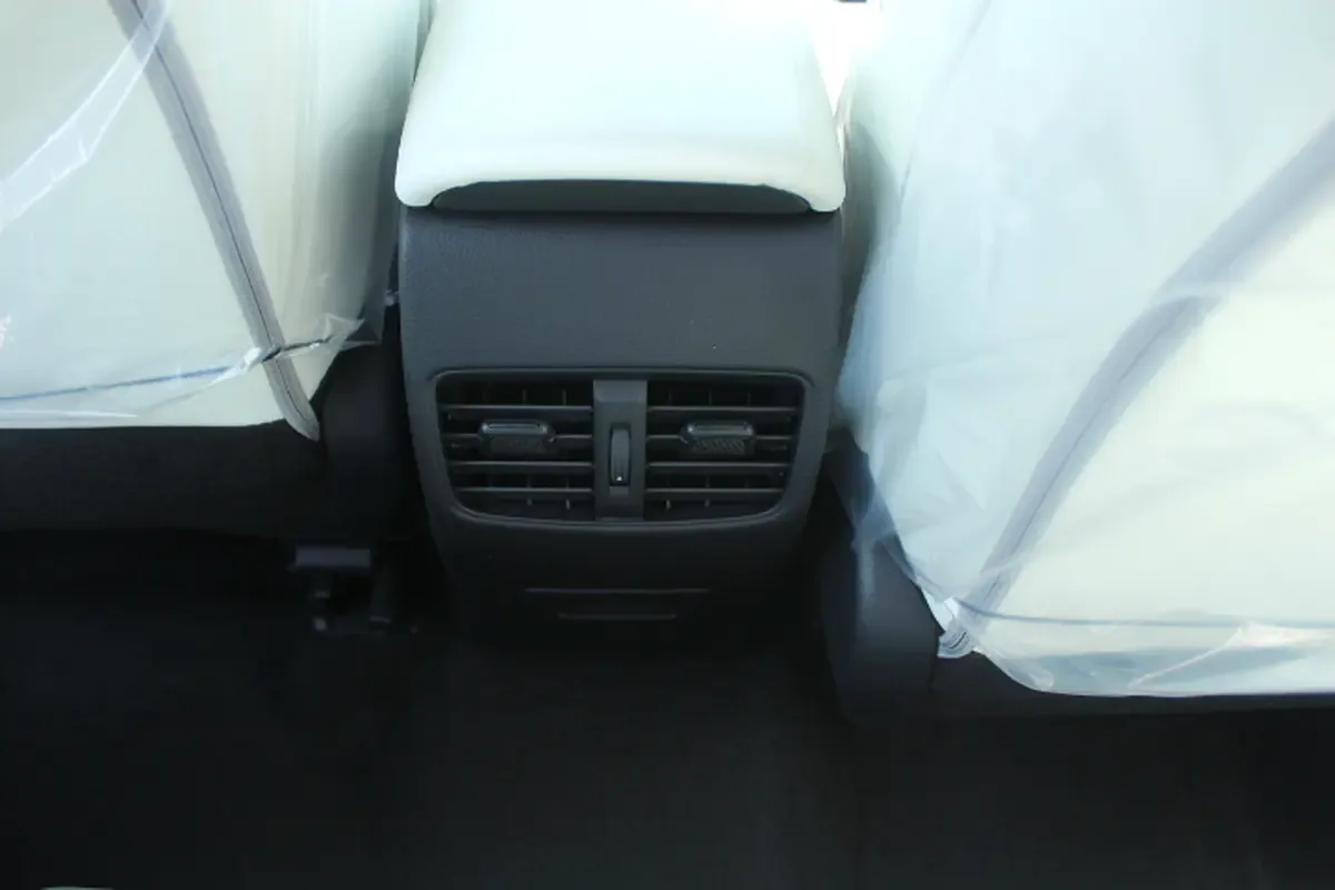 Toyota Frontlander 2.0 CVT (196 hp) - 19