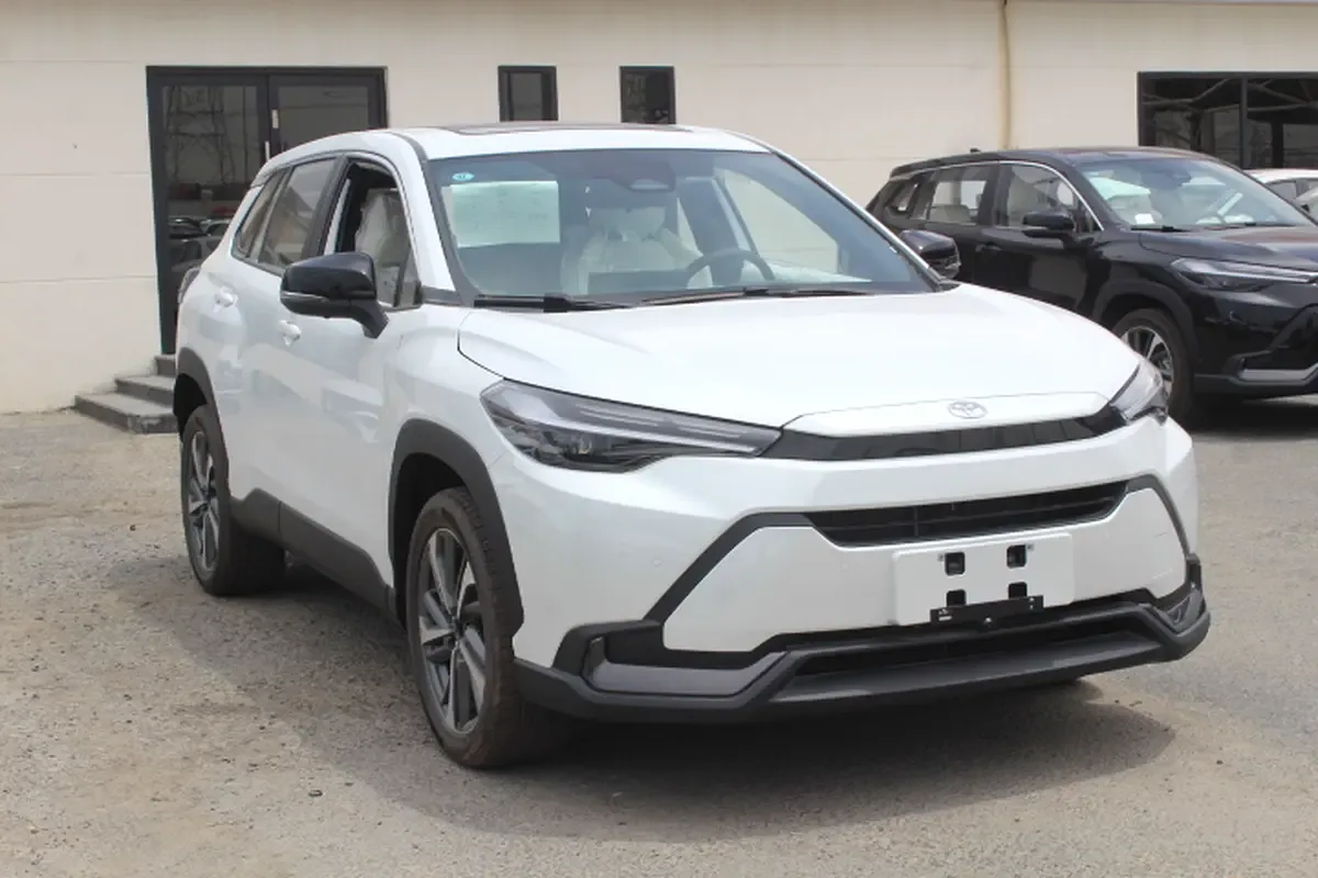 Toyota Frontlander 2.0 CVT (196 hp) - 2