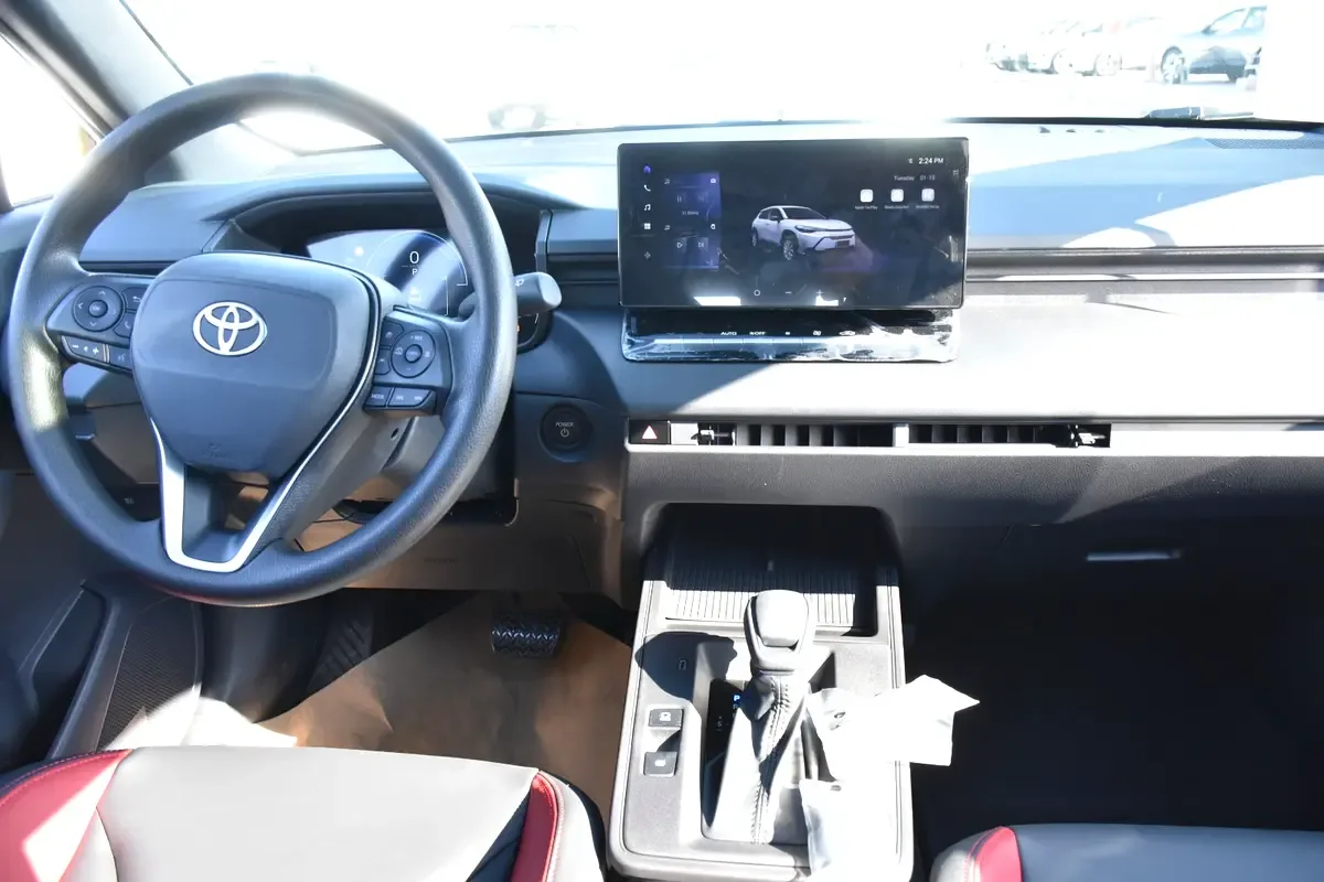 Toyota Frontlander 2.0 CVT (196 حصان) - 11