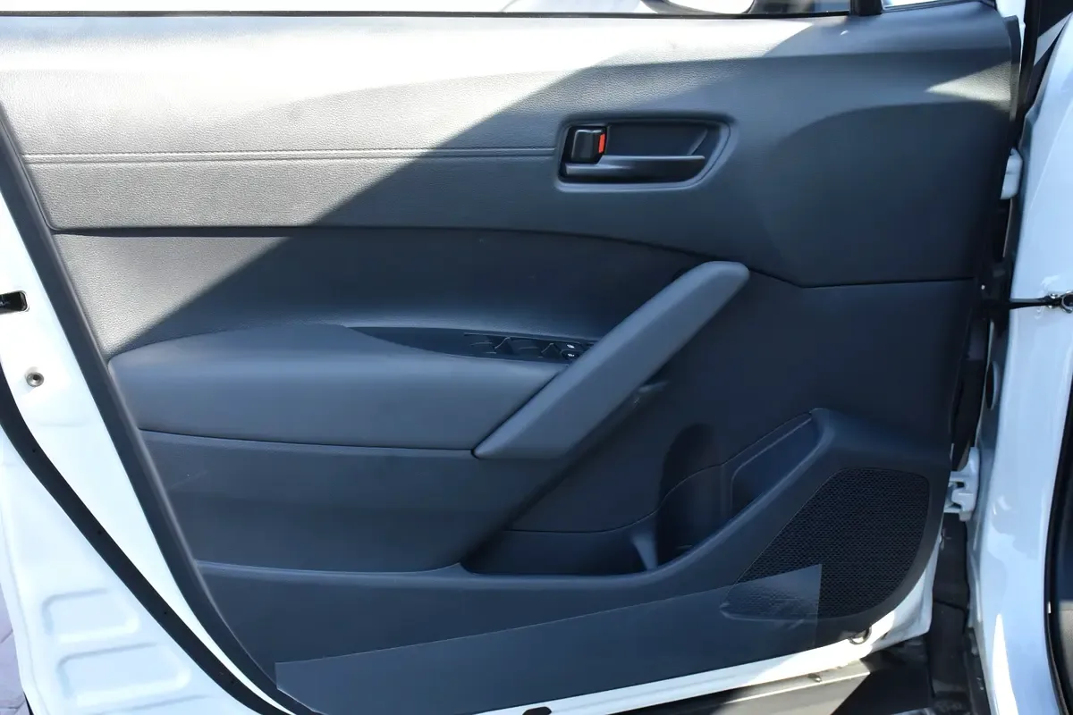 Toyota Frontlander 2.0 CVT (196 حصان) - 16