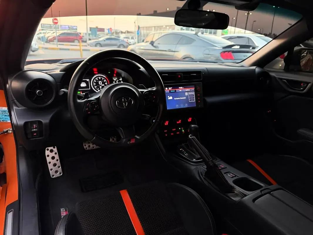 Toyota GR86 2.4 AT (235 حصان) - 10