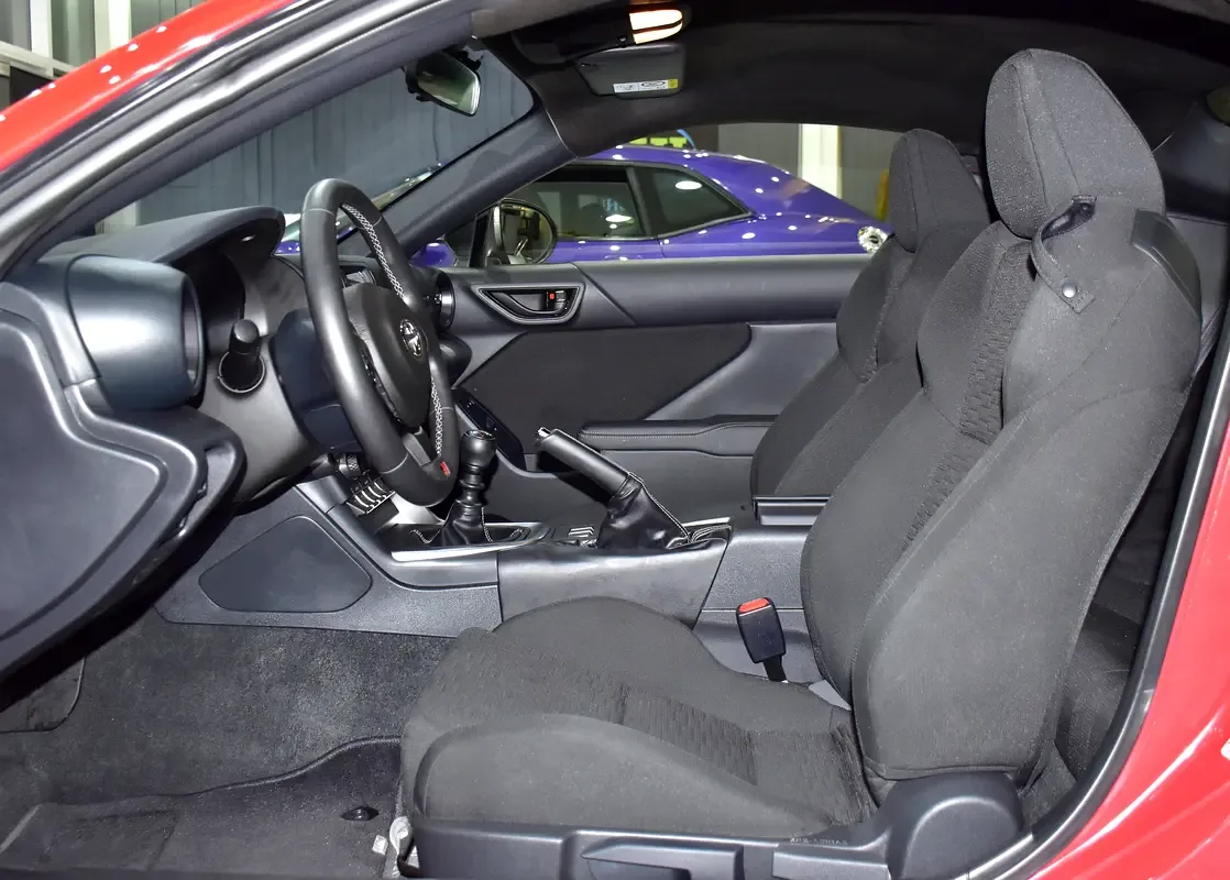 Toyota GR86 2.4 MT (235 hp) - 10