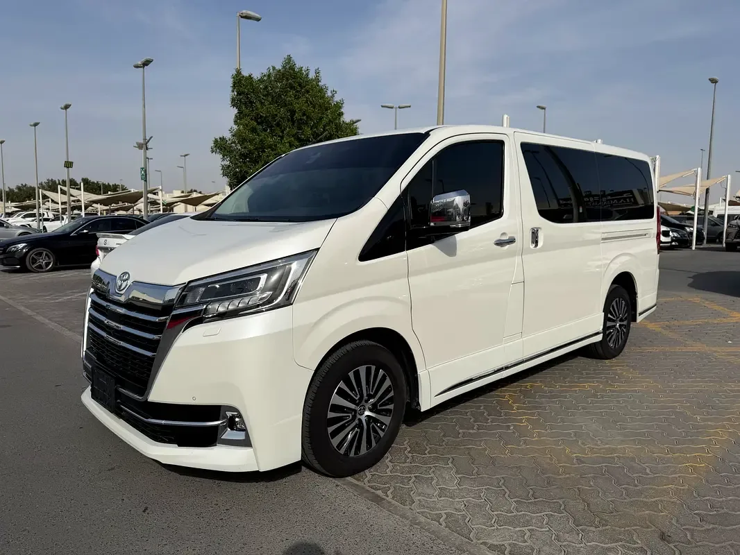 Toyota Granvia 3.5 AT (270 hp) - 3