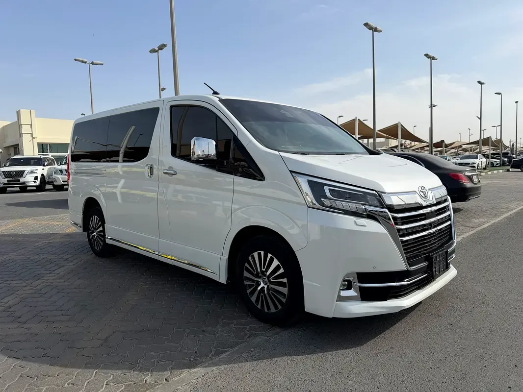 Toyota Granvia 3.5 AT (270 hp) - 2