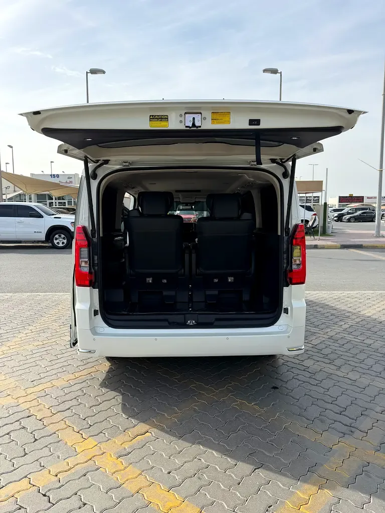 Toyota Granvia 3.5 AT (270 hp) - 7