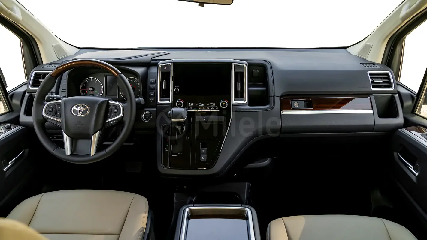 Toyota Granvia 3.5 AT (270 hp) - 8
