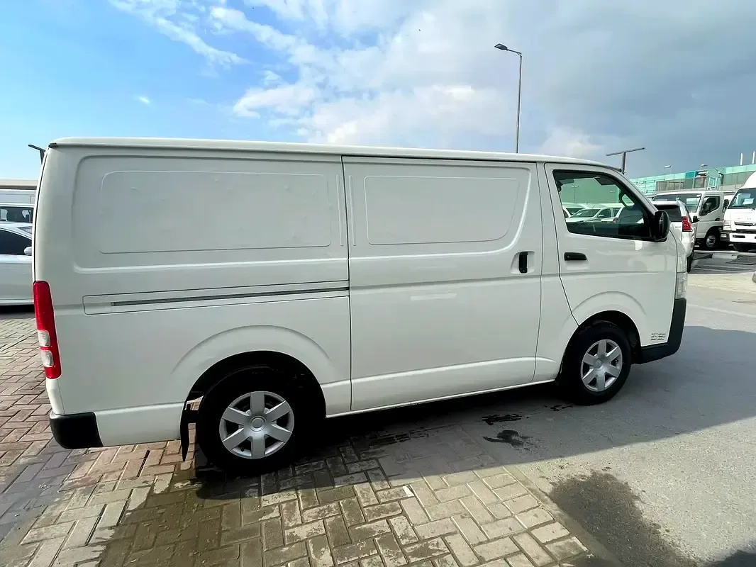 Toyota Hiace 2.0 MT L1H1 (133 hp) - 4