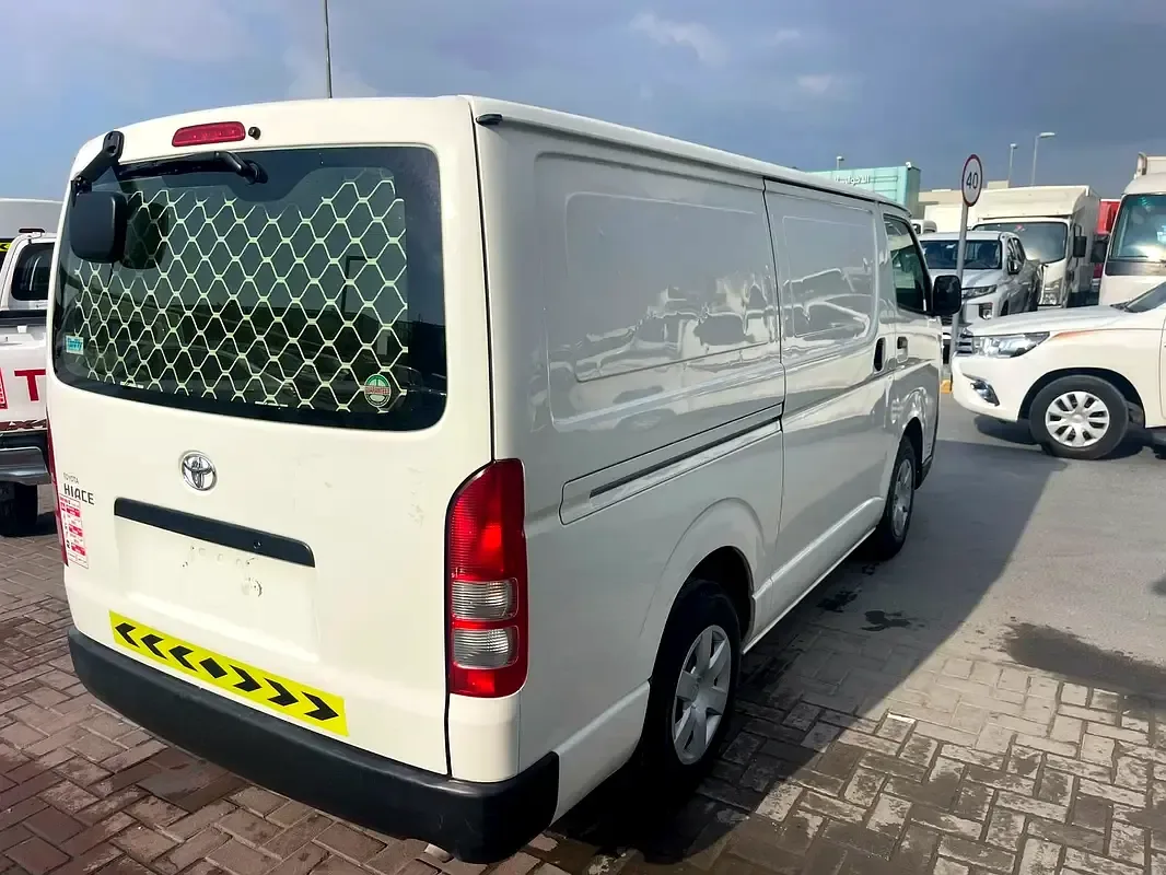 Toyota Hiace 2.0 MT L1H1 (133 hp) - 6