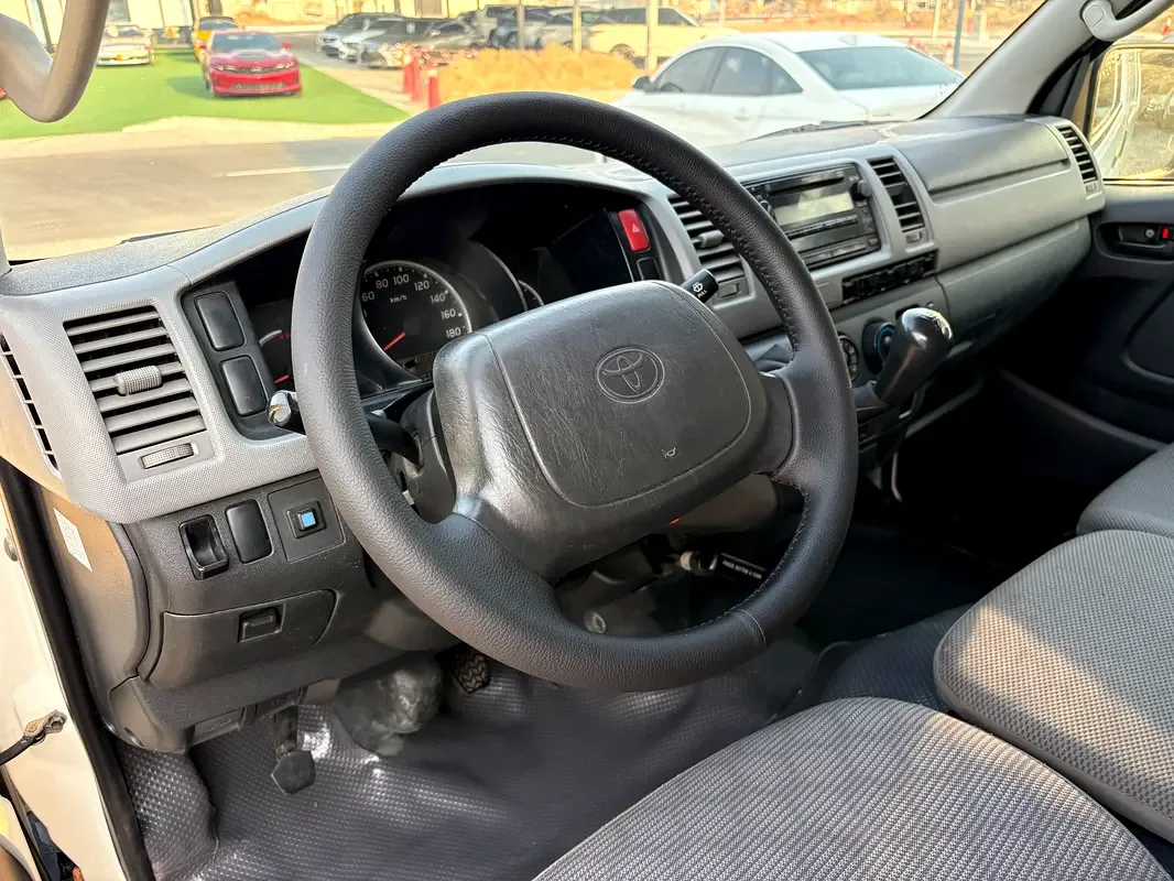 Toyota Hiace 2.0 MT L1H1 (133 hp) - 7