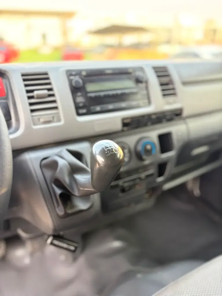 Toyota Hiace 2.0 MT L1H1 (133 hp) - 9