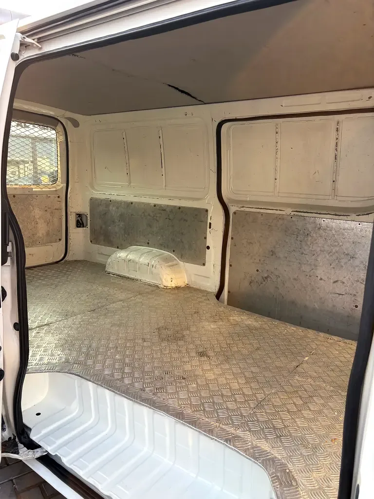 Toyota Hiace 2.0 MT L1H1 (133 hp) - 14