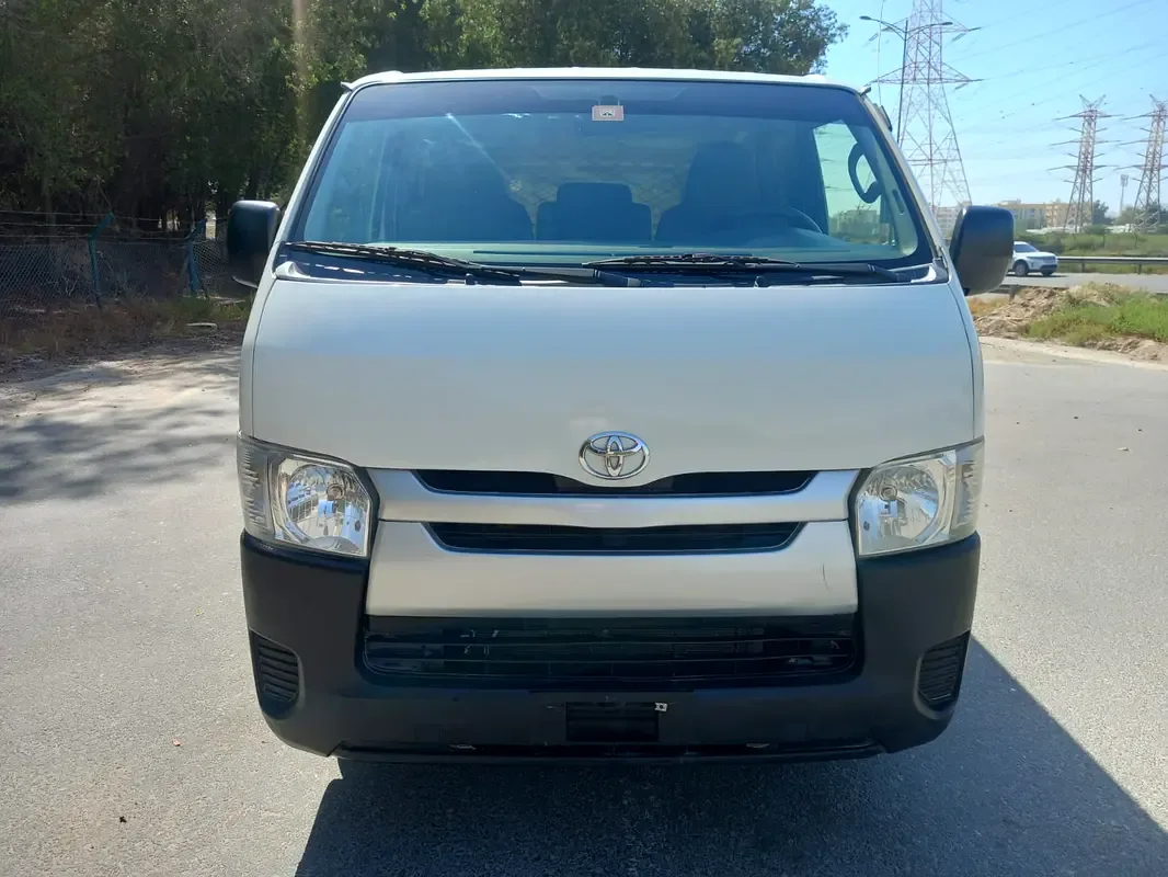 Toyota Hiace 2.0 MT L1H1 (133 hp) - 10