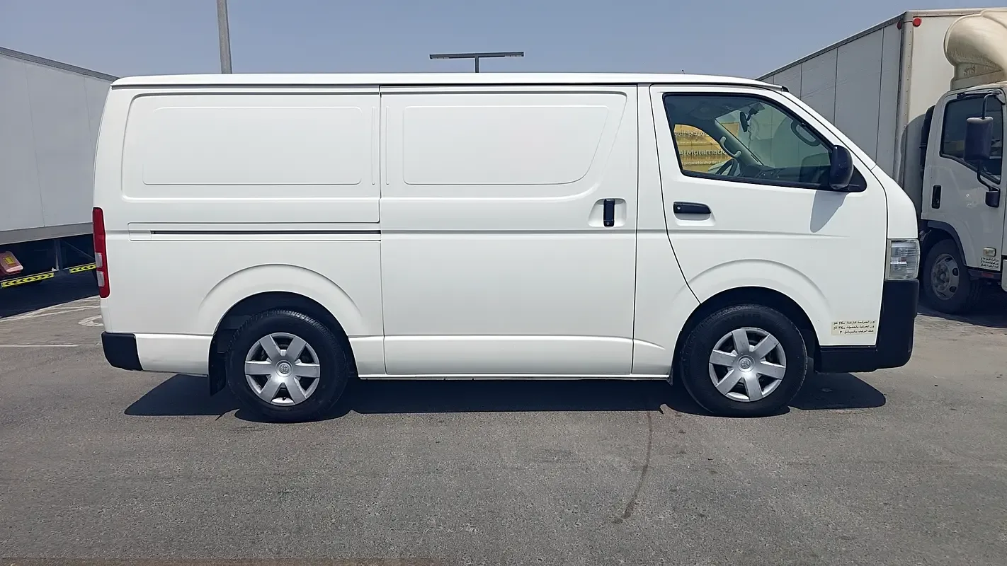 Toyota Hiace 2.0 MT L1H1 (133 حصان) - 2