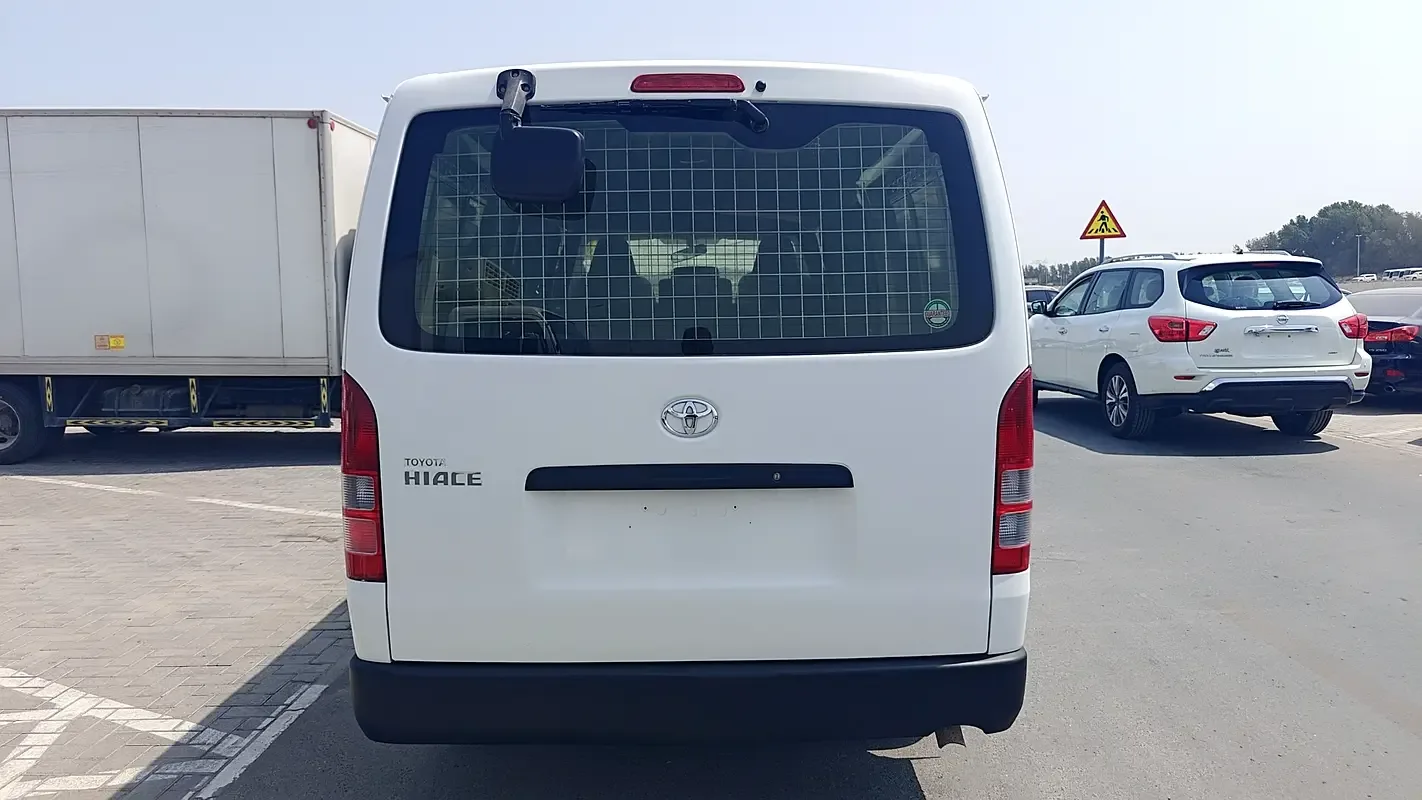 Toyota Hiace 2.0 MT L1H1 (133 حصان) - 4