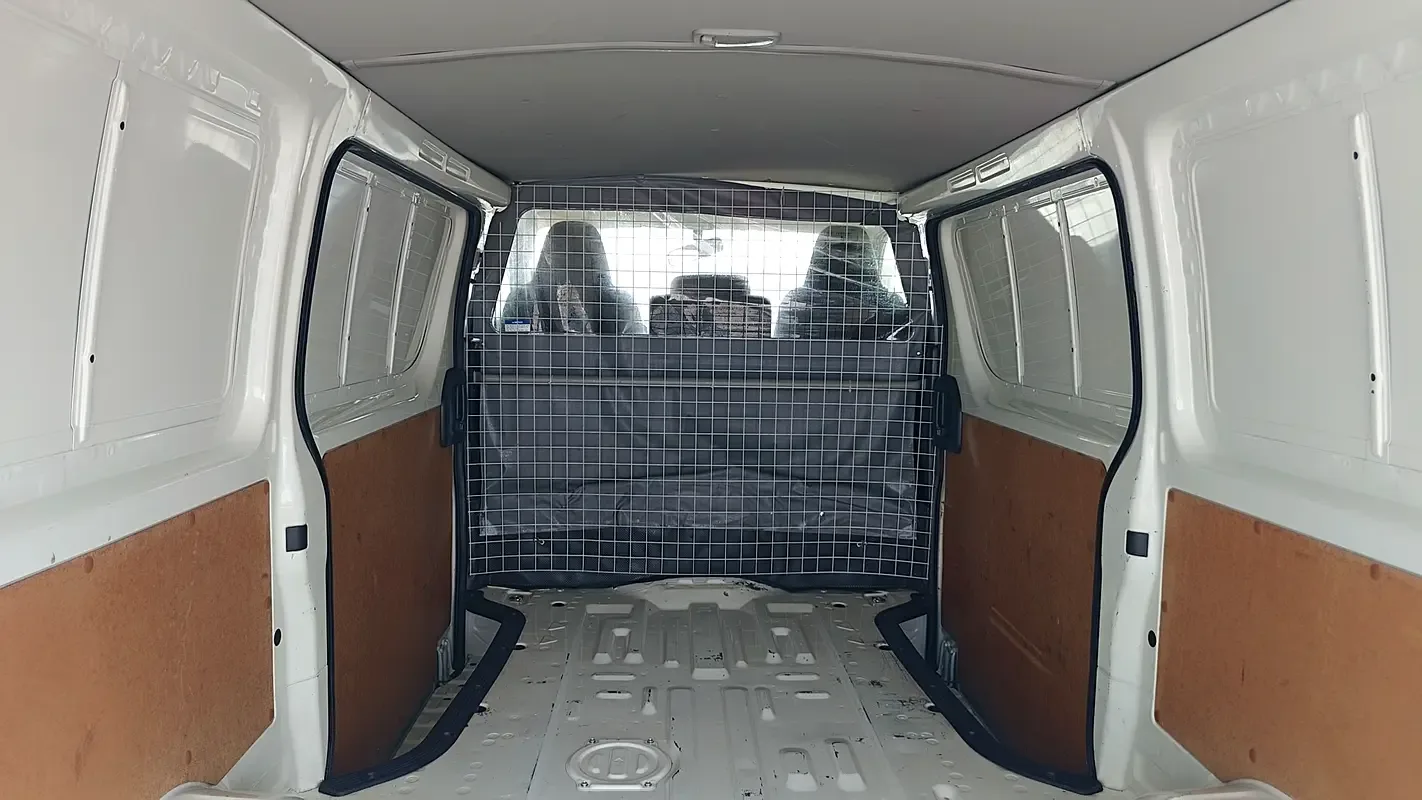 Toyota Hiace 2.0 MT L1H1 (133 حصان) - 12