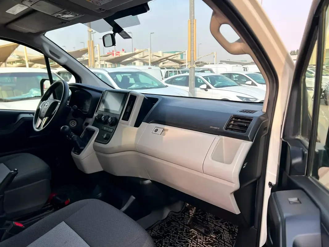Toyota Hiace 2.0 MT L1H1 (133 حصان) - 10