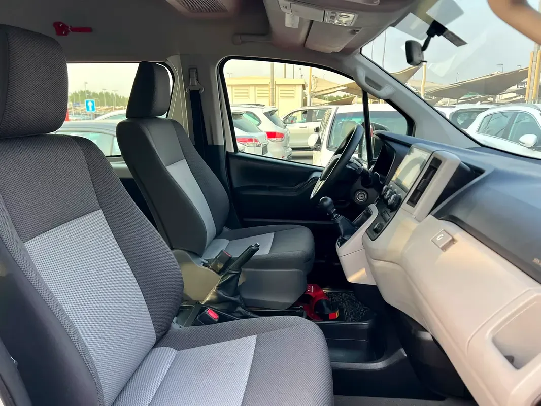 Toyota Hiace 2.0 MT L1H1 (133 حصان) - 11