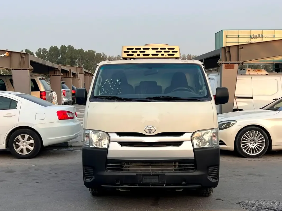 Toyota Hiace 2.0 MT L1H1 (133 حصان) - 2
