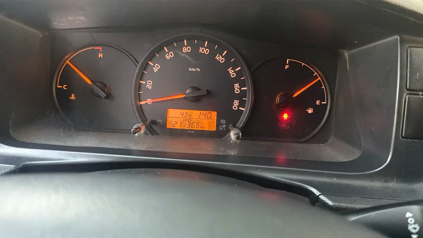 Toyota Hiace 2.0 MT L1H1 (133 hp) - 14