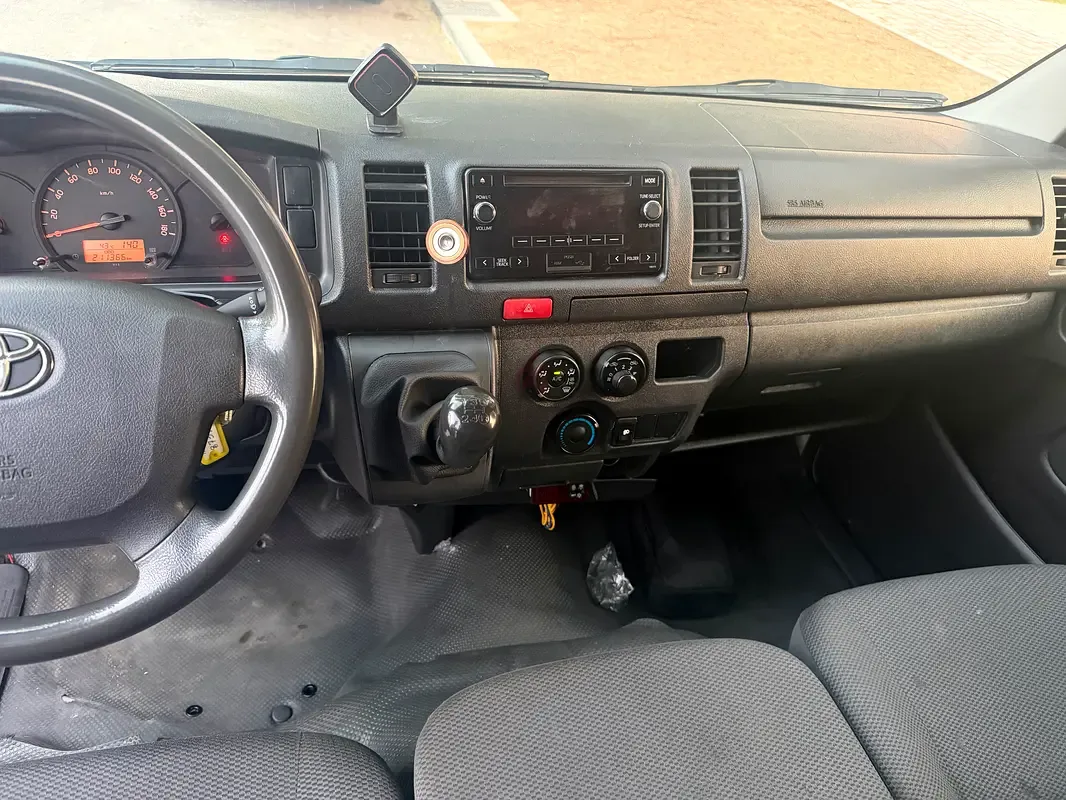 Toyota Hiace 2.0 MT L1H1 (133 hp) - 15