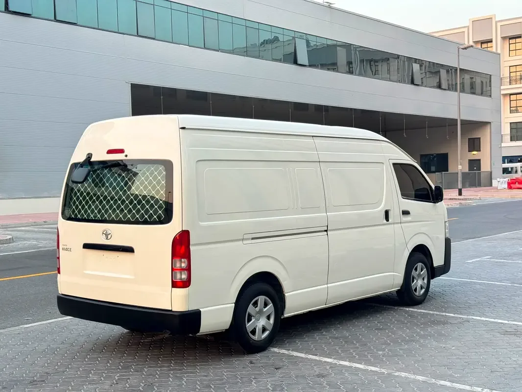 Toyota Hiace 2.0 MT L1H1 (133 hp) - 6