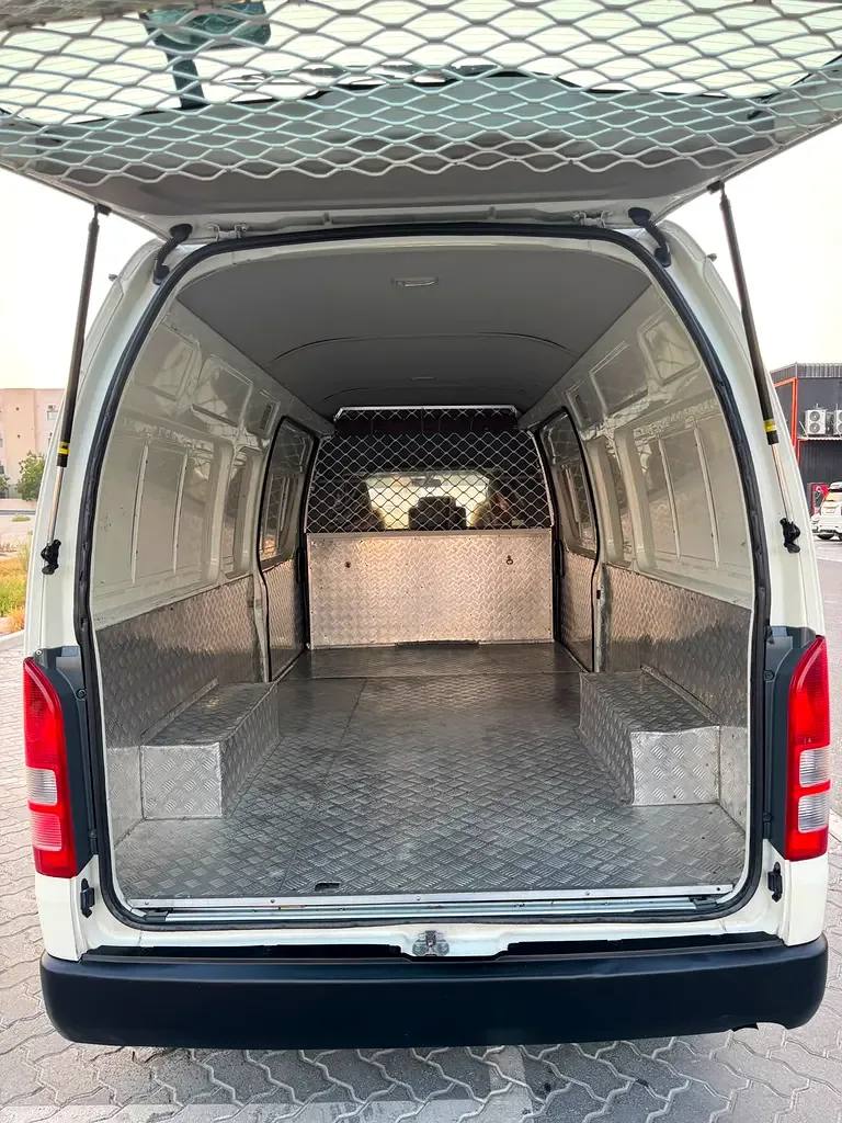 Toyota Hiace 2.0 MT L1H1 (133 hp) - 11