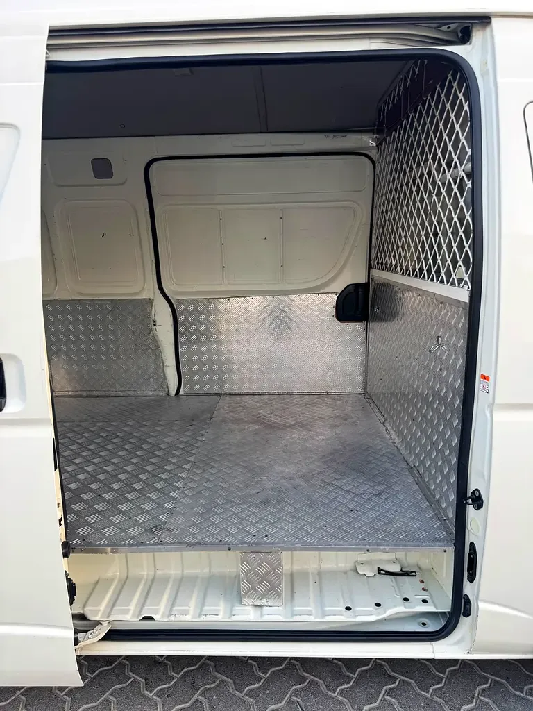 Toyota Hiace 2.0 MT L1H1 (133 hp) - 14