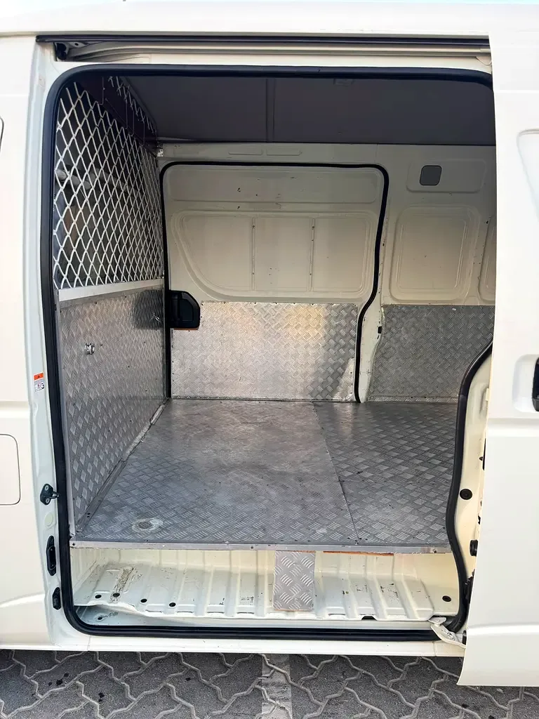 Toyota Hiace 2.0 MT L1H1 (133 hp) - 15