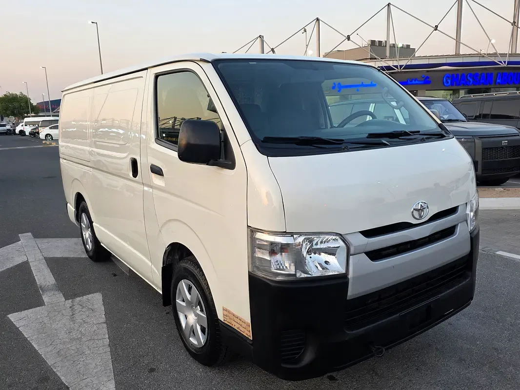 Toyota Hiace 2.0 MT L1H1 (133 hp)