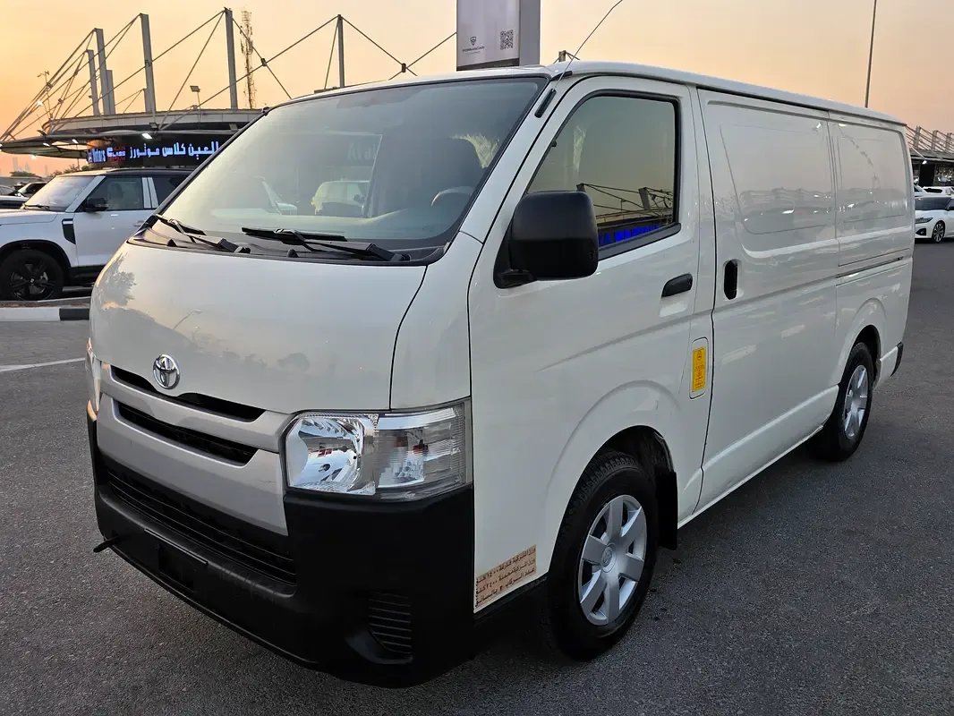 Toyota Hiace 2.0 MT L1H1 (133 حصان) - 3