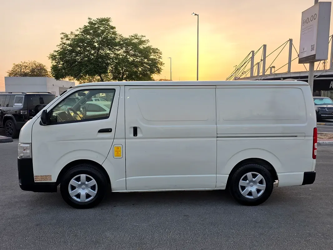 Toyota Hiace 2.0 MT L1H1 (133 حصان) - 4