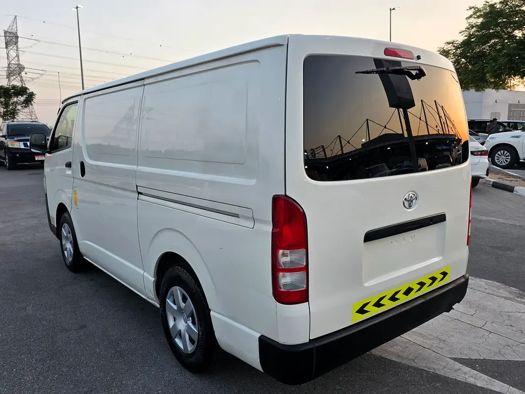 Toyota Hiace 2.0 MT L1H1 (133 حصان) - 6