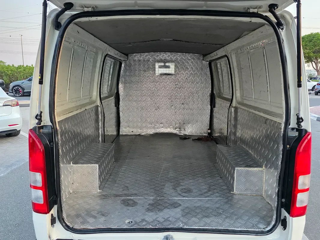 Toyota Hiace 2.0 MT L1H1 (133 حصان) - 15