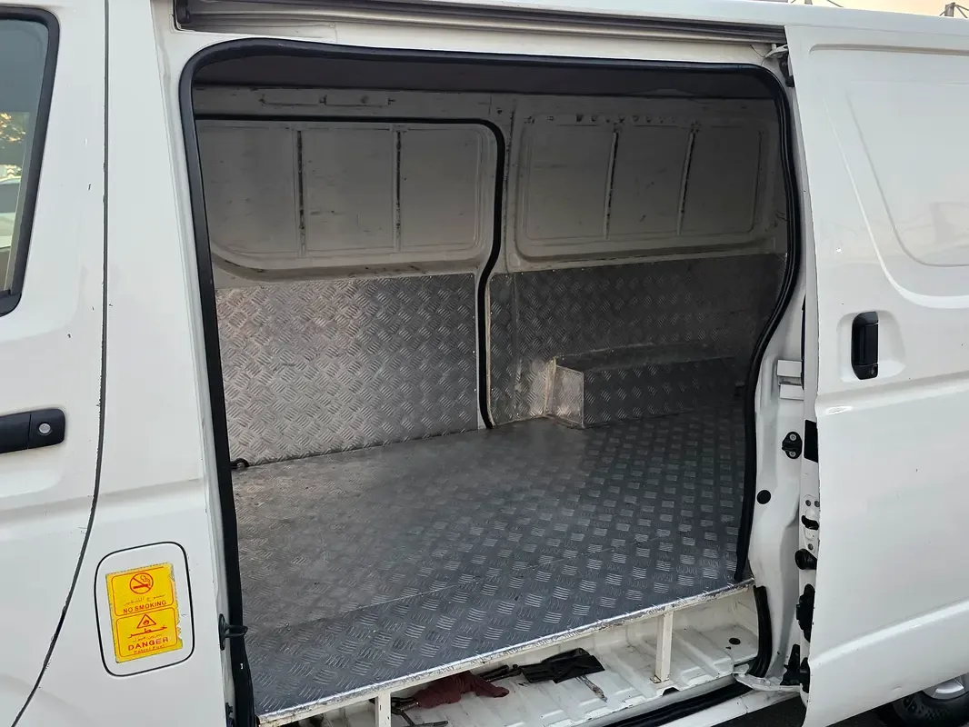 Toyota Hiace 2.0 MT L1H1 (133 حصان) - 16