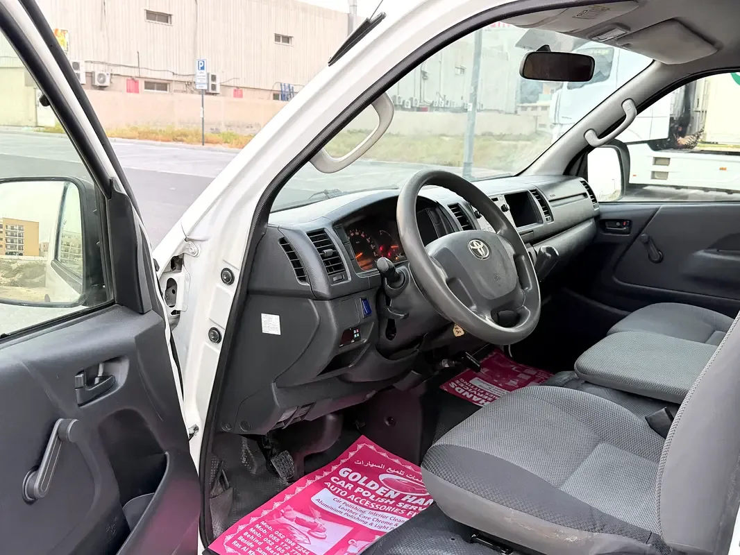 Toyota Hiace 2.0 MT L1H1 (133 حصان) - 12
