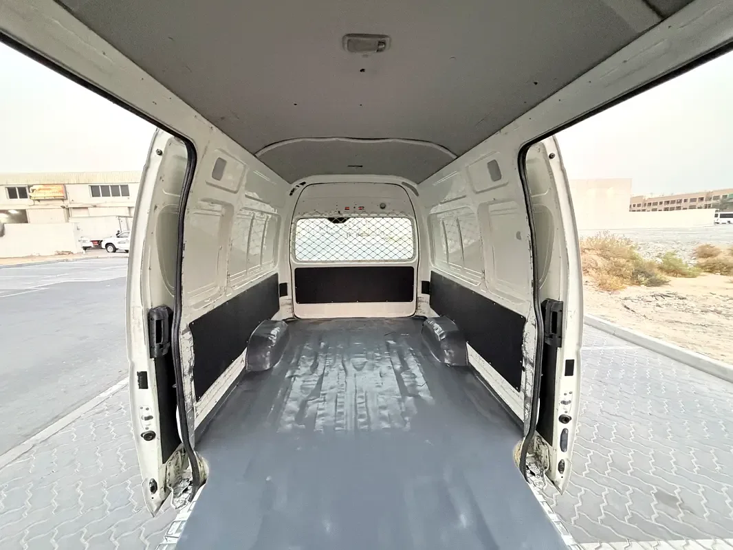 Toyota Hiace 2.0 MT L1H1 (133 حصان) - 10