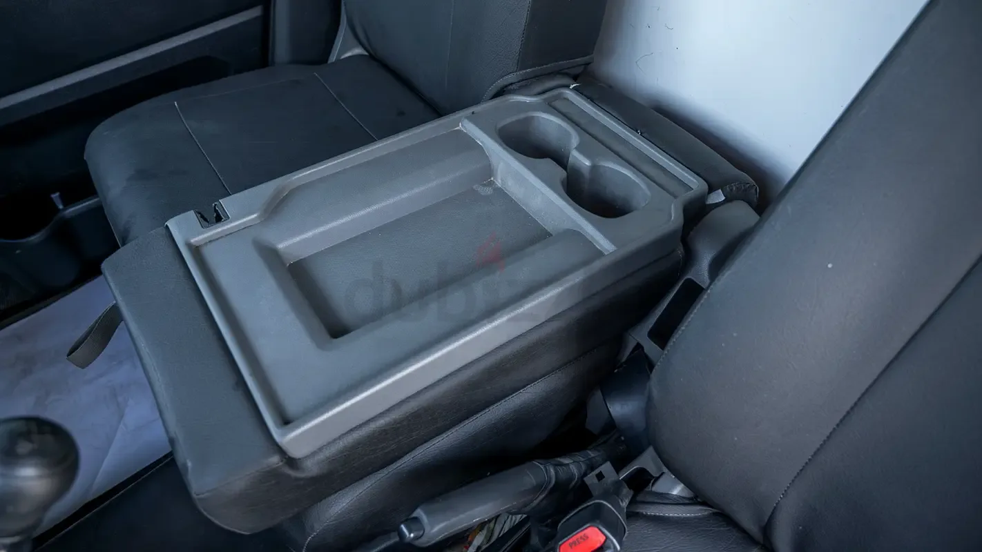 Toyota Hiace 2.0 MT L1H1 (133 hp) - 2