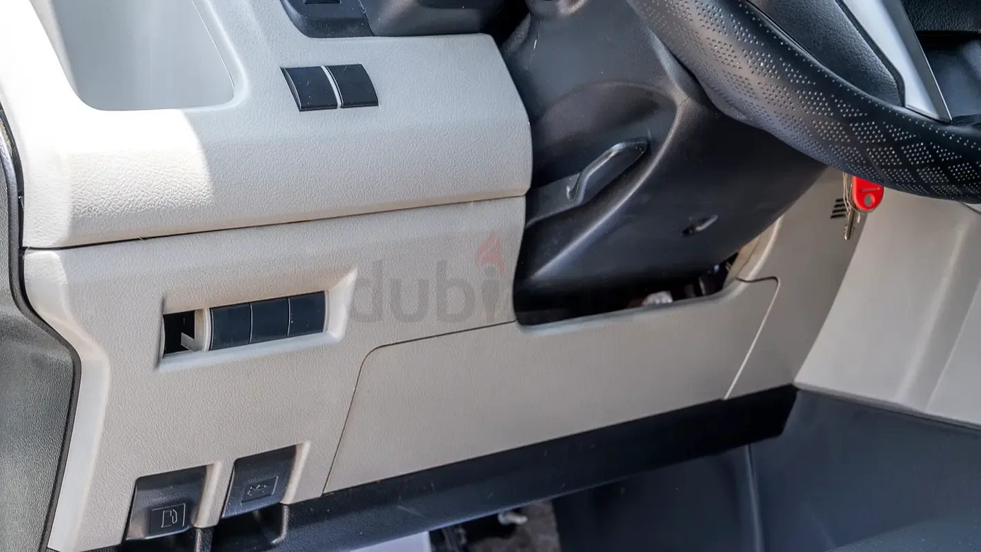 Toyota Hiace 2.0 MT L1H1 (133 hp) - 6