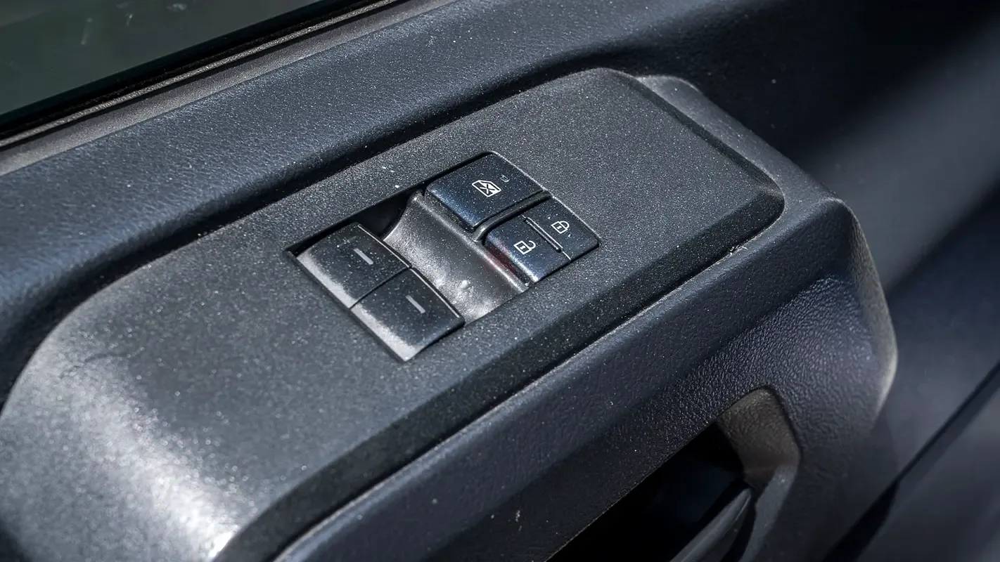 Toyota Hiace 2.0 MT L1H1 (133 hp) - 8