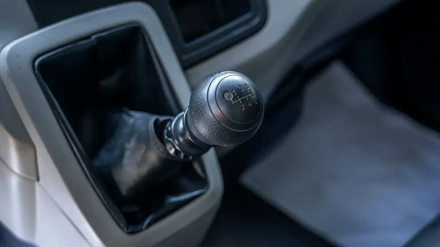 Toyota Hiace 2.0 MT L1H1 (133 hp) - 12
