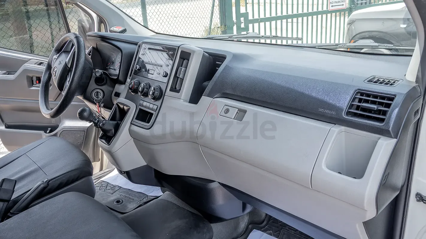 Toyota Hiace 2.0 MT L1H1 (133 hp) - 17