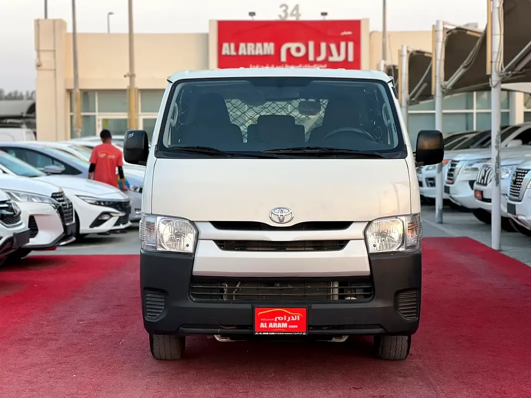 Toyota Hiace 2.0 MT L1H1 (133 حصان) - 2