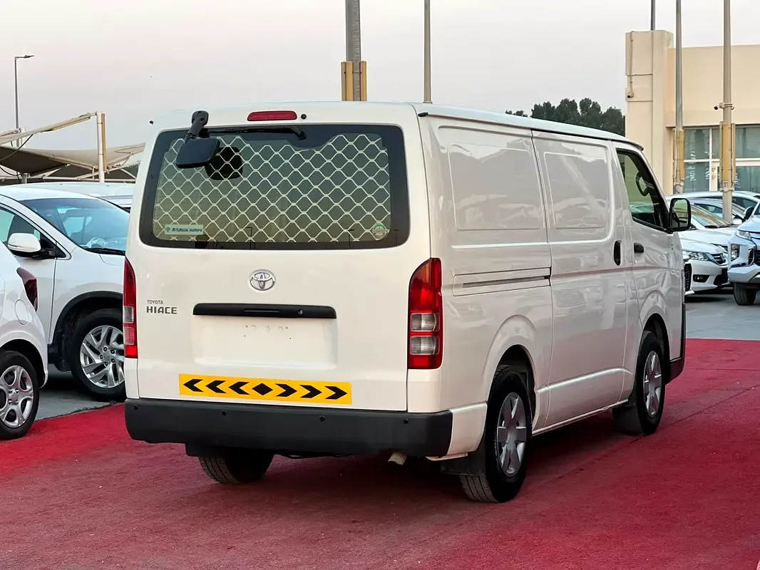 Toyota Hiace 2.0 MT L1H1 (133 حصان) - 6