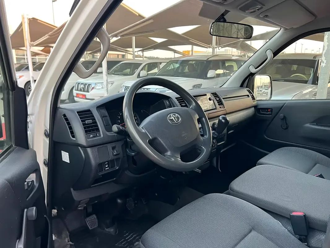 Toyota Hiace 2.0 MT L1H1 (133 حصان) - 7