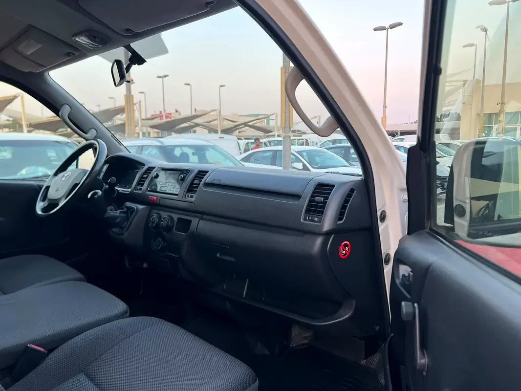 Toyota Hiace 2.0 MT L1H1 (133 حصان) - 9